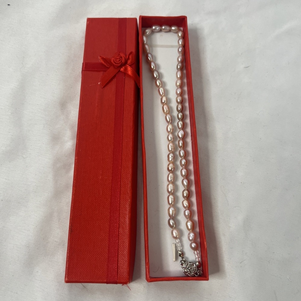 Pearl Necklace‎ With Silver Rose Bud Closure Soft Pink Women's Jewelry - Picture 8 of 10